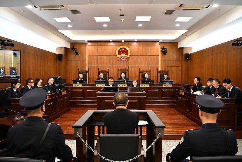 孙小果再审案开庭，19名涉案公职人员及关系人移送审查起诉（图） - 2