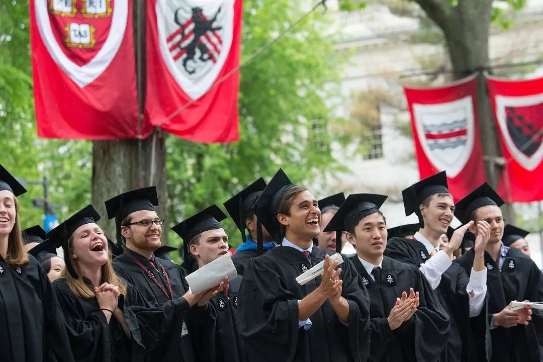 亚裔招生歧视案宣判，哈佛赢了 亚裔申请名校更难（图） - 1