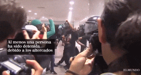 头目被判刑后，加泰“独派”抗议者瘫痪巴塞罗那机场（视频/组图） - 14
