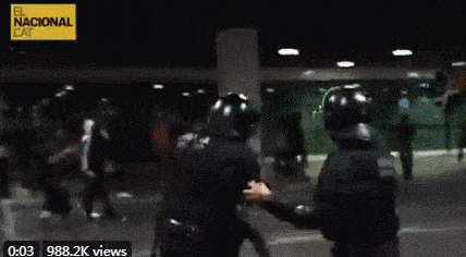头目被判刑后，加泰“独派”抗议者瘫痪巴塞罗那机场（视频/组图） - 16