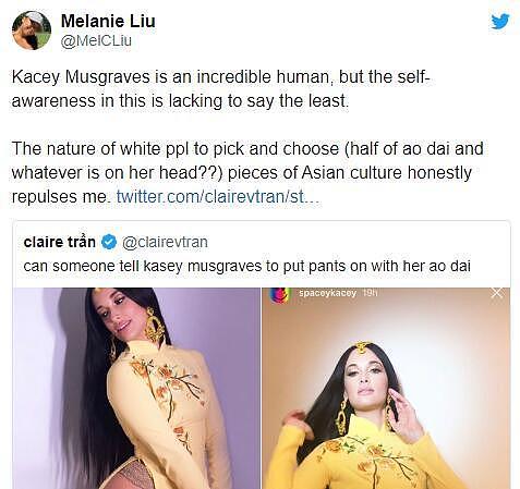 美国歌手穿越南奥黛演出大秀性感长腿，气坏越南网友：请穿上裤子
