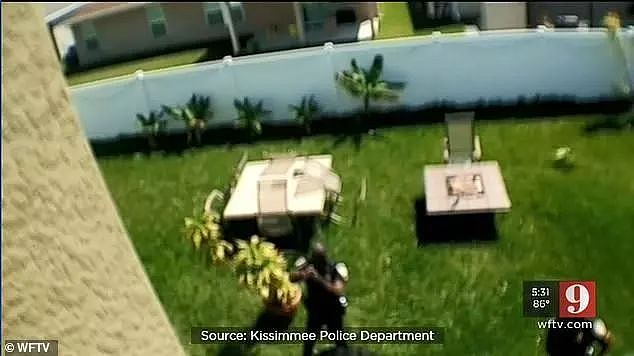 美国警察将18岁少年推下屋顶仅被停职8小时！处罚过轻遭热议（视频/组图） - 3