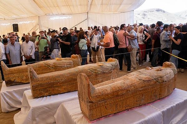 埃及出土30具3000年前保存完好的木质棺椁（组图） - 1