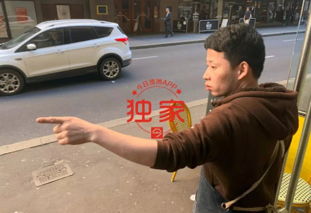 “围观群众无人帮忙！”中国大爷在澳华人区被围殴！三名本地青年疯狂锤头！事后吐槽华人不作为，网友吵翻了... - 24