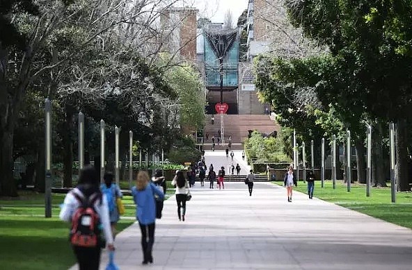 澳洲大学“最没用”专业揭晓，UQ学生纷纷表示质疑，看看你的专业是不是榜上有名 - 1