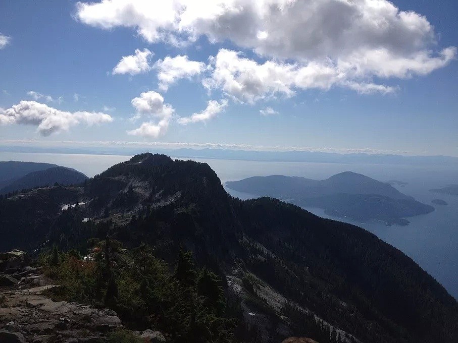 又一起! 温哥华年轻男女结伴登山 一人下山 一人彻夜被困山中!（组图） - 3