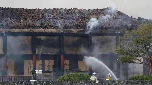 日本500年历史的国宝级“故宫”被大火烧毁，却有人拍手叫好（组图） - 7
