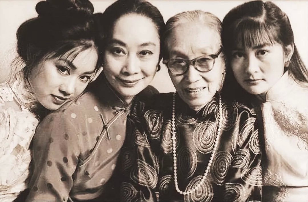 西方最受尊敬的华人女神，一生甘为他人做嫁衣，93岁依然少女（视频/组图） - 21
