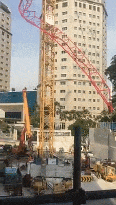 新加坡工地10层楼高塔吊坍塌致死！目击者爆料（组图） - 9