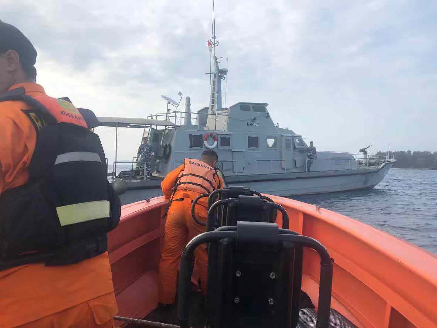 印尼潜水失踪人员同伴：曾看见2人浮出水面后消失（） - 2