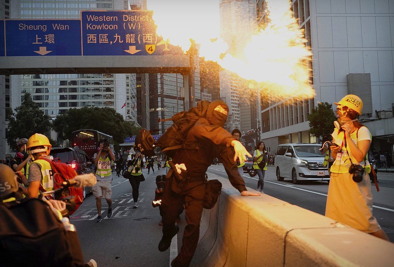香港最近爆发反送中示威潮。 美联社