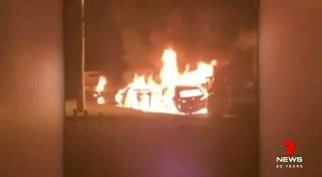 布里斯班华人区连环纵火，数台汽车惨遭焚毁，华人留学生损失惨重 - 4