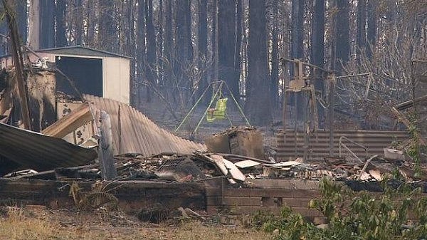 新州山火彻底失控！上百幢房屋被焚毁，2人死亡35人受伤，另有7人下落不明！（视频/组图） - 10