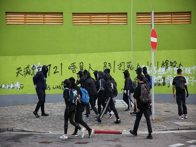 港警再次开枪！当街射两枚实弹，一人倒地！疑意欲夺枪（视频/组图） - 6