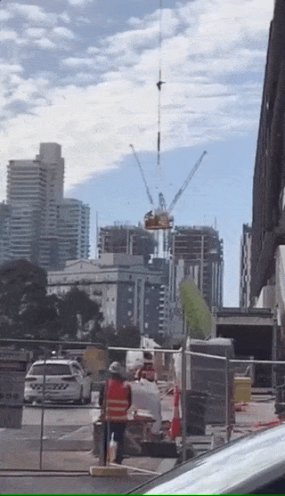 突发！澳洲公寓有人高空坠楼！50层楼处进退不得，直升机消防部队紧急出动！（视频/组图） - 9