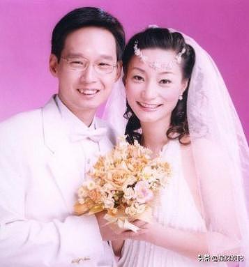 被传因妻子觉得“下不去口”，花百万整牙致离婚，今41要出新歌