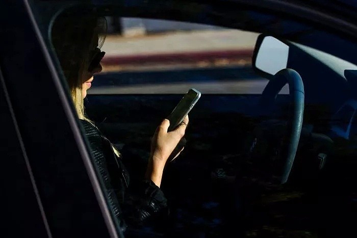 新州高科技摄像头专查司机开车玩手机，法案已提上日程，然而法院却说．．． - 7