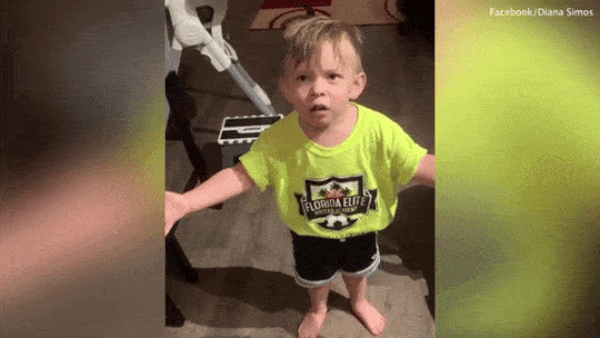 2岁宝宝发飙视频红遍全网：“妈妈没亲我，就去上班了！！！”（视频/组图） - 6