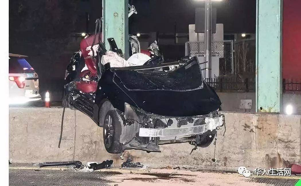 车毁人亡，乘客飞出车外，25岁华裔警员超速驾驶，整个车卡在隔离墩里（组图） - 6