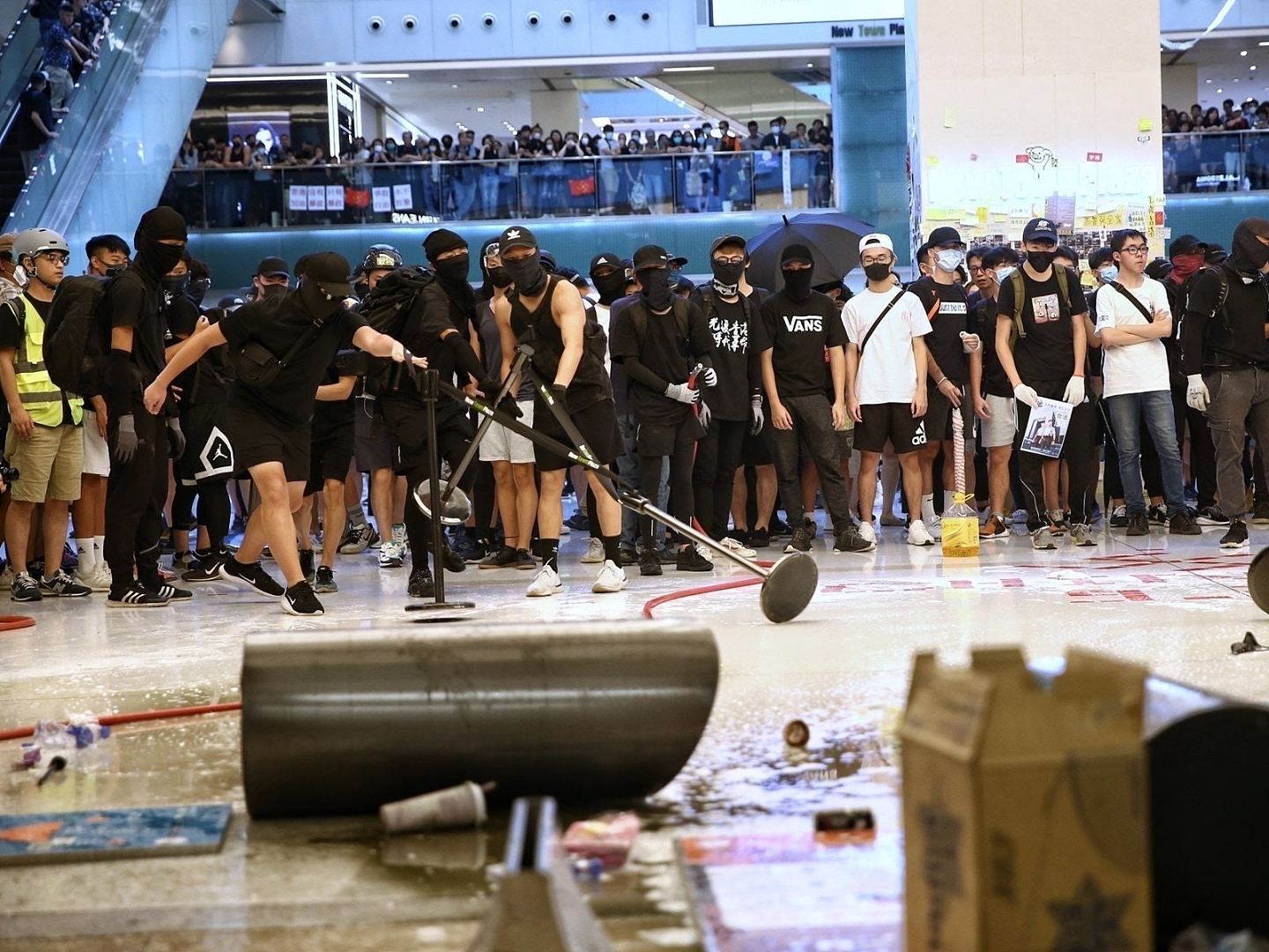 港媒：激进示威者欲烧200亿港币，以瘫痪香港金融体系（组图） - 6