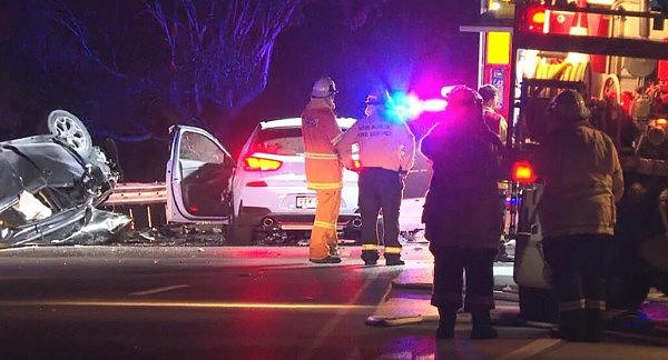 悲剧！悉尼西部爆致命车祸！3车猛撞，2人不幸身亡！沿路封锁9小时（组图） - 2