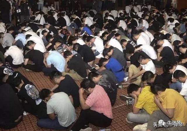 马来西亚抓捕近千名中国人，场面惊心动魄