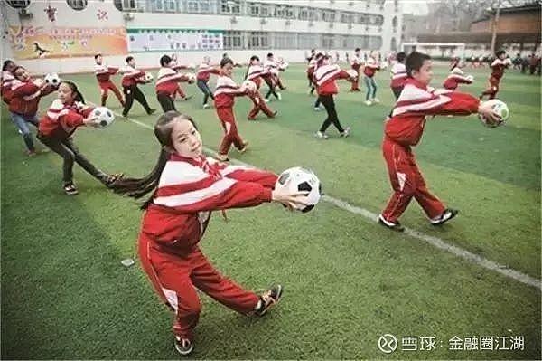 万字长文揭露中国足球现状：里皮至少10次被整崩溃（组图） - 13