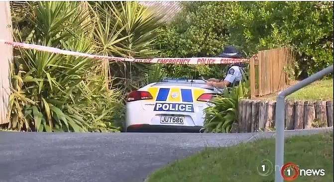 新西兰突发人质劫持事件！男子劫了3名孩子，与警方对峙了15小时（组图） - 5