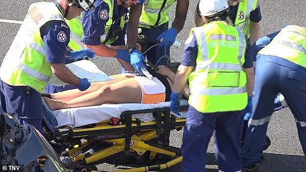 悉尼M5发生惨烈车祸！数车相撞，致1名儿童身亡，数人受伤！沿路紧急封锁（视频/组图） - 4