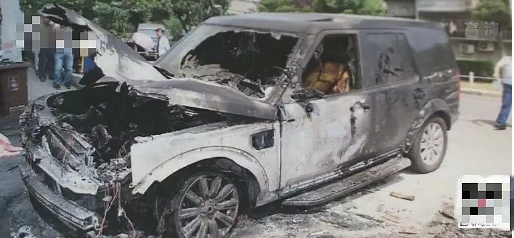 车位被占，33岁中学老师一把火烧了百万豪车！（组图） - 2