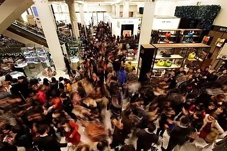 挤炸了！今天，墨尔本各大商场人从众！Chaddy排队3小时，Kmart网站崩了！ - 2