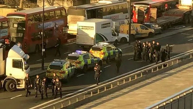 伦敦恐怖袭击致3死，凶手竟为去年被英国释放的基地恐怖分子！（组图） - 1