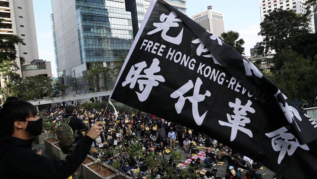 香港反政府示威者在遮打花园举行午餐抗议 2019年12月2日