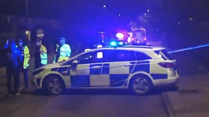 英国一学校附近汽车冲撞人群致1死5伤：一男孩身亡 司机逃逸（组图） - 4