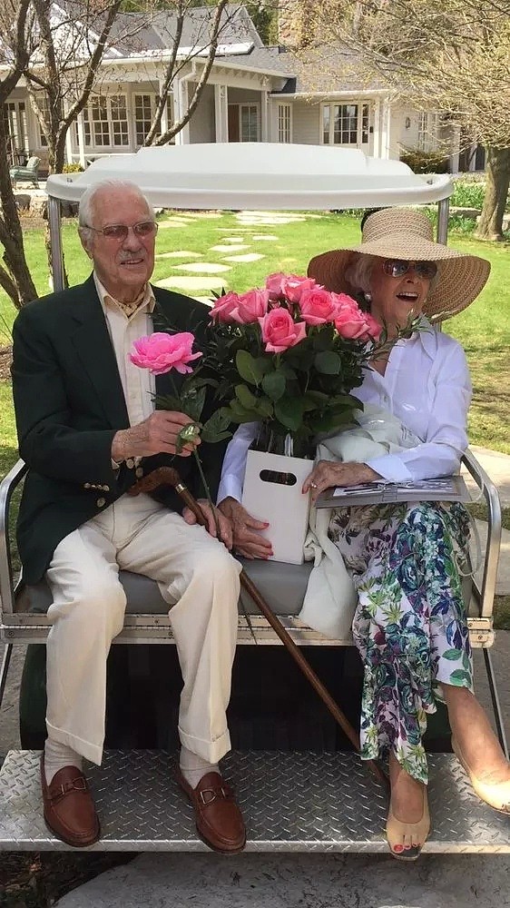 他对她一见钟情，6天闪婚，热恋73年，去世前却做出一个意想不到的决定···（组图） - 10