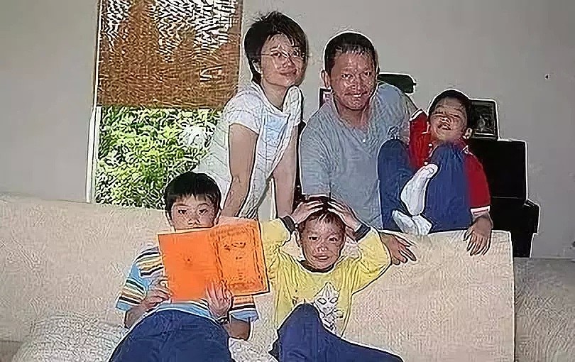 妻子重度抑郁、小儿子患癌离世、大儿子又出事…香港最惨绿叶如今成这样（组图） - 11