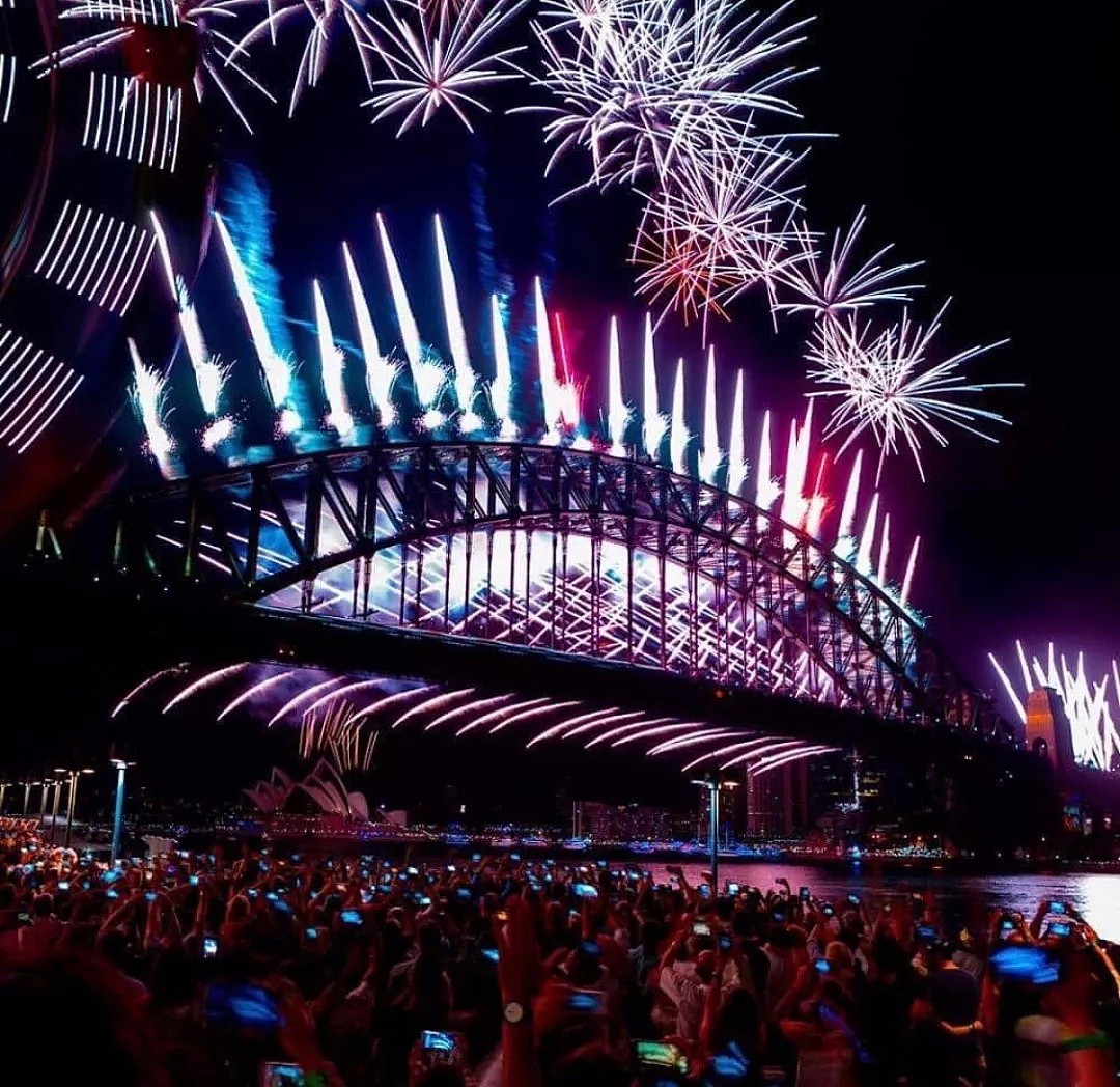 澳洲12月宣布将点燃100吨火药！Lights of Christmas亮爆眼球！美食美人应有尽有！（视频/组图） - 9