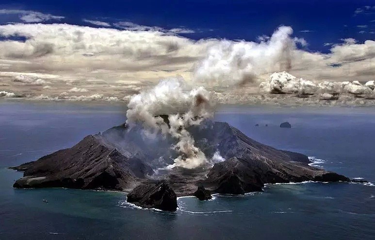 多名昆州人及中国公民或已遇难！新西兰火山爆发已致5死34伤，澳人3死13伤！失踪8人或生还无望（视频/组图） - 27
