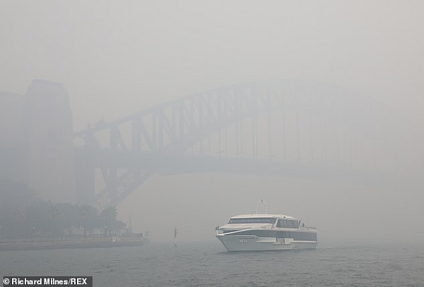 22074430-7778093-Sydney_s_levels_of_pollution_on_Tuesday_reached_the_equivalent_o-a-1_1576015906307.jpg,0