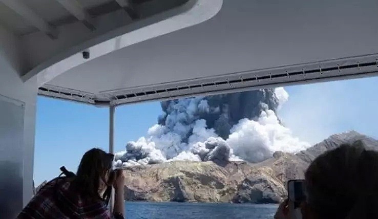 确认！火山喷发中失联华人母女找到，女儿已苏醒！新西兰火山喷发后，现场“如人间地狱”（组图） - 5