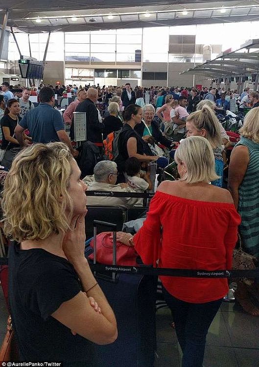 华人记得带ID！澳机场紧急疏散，旅客被逼重过安检，各大机场进入紧急戒备（组图） - 10