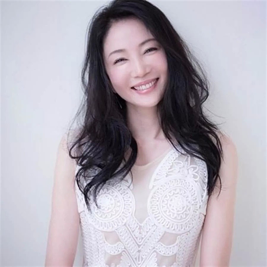 52岁日本主妇荣获选美冠军：为什么这么多人喜欢成熟美？（组图） - 8