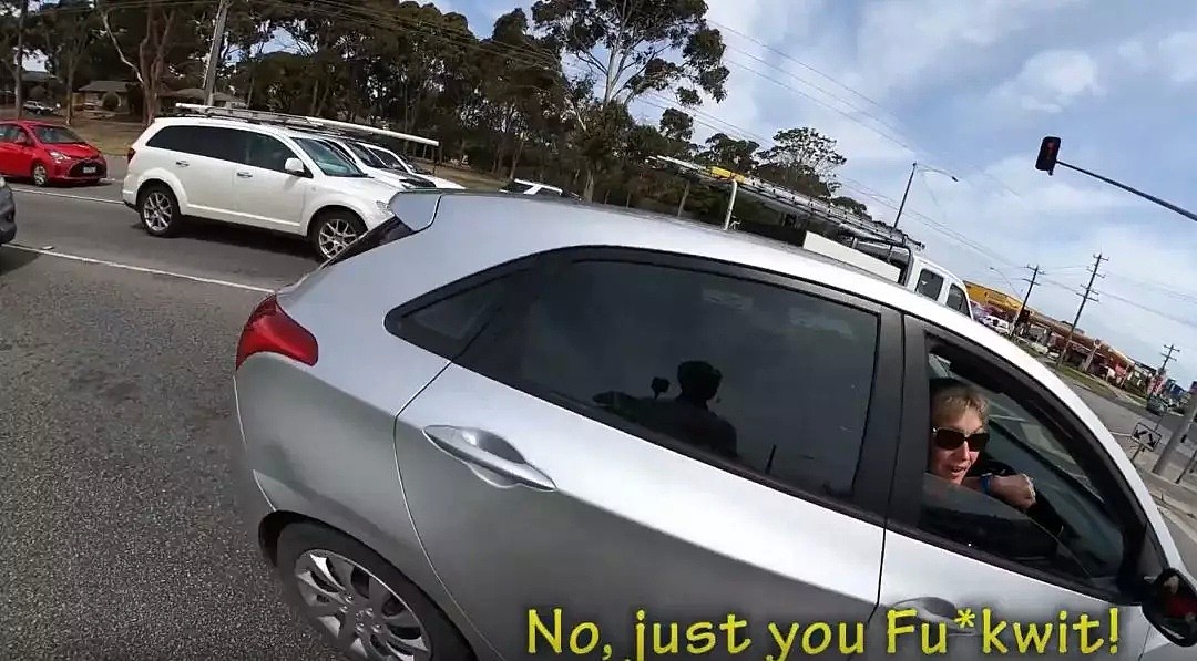 澳华人小哥骑车遭路怒，无端被骂“亚洲小混蛋！”悍妇司机下车就发飙，全程被拍下（视频/组图） - 14