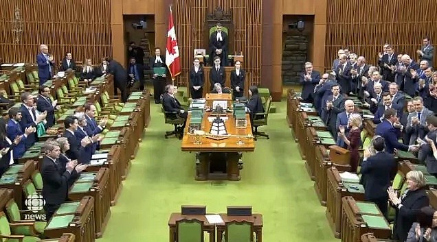重磅！加拿大保守党领袖熙尔宣布辞职！杜鲁多鼓掌致敬！（组图） - 3