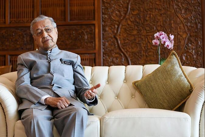 马哈蒂尔暗示将寻求连任马来西亚总理 否认再指定接班人（图） - 1