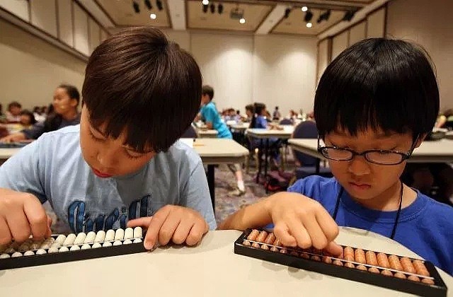中国算盘居然风靡澳洲！澳洲6岁小学生竟能以惊人速度打算盘... - 9