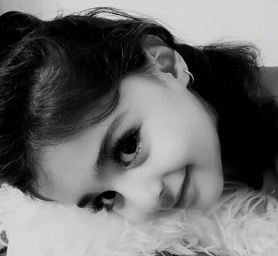 伊朗8岁小女孩被称为“全球最美”！因为太美，父亲辞职做贴身保镖...（组图） - 4