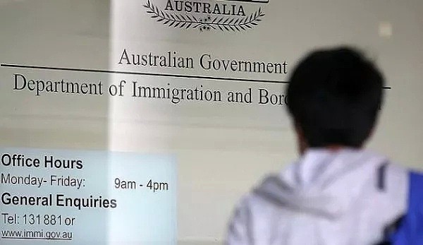澳洲移民局动手了，这类人惨遭“开刀”！近万名额削减，1500个PR被取消！ - 5