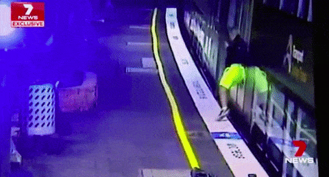 悉尼华裔老翁跌下城铁站台，或需截肢！火车紧急停运，交通一片混乱！（组图）>> - 29