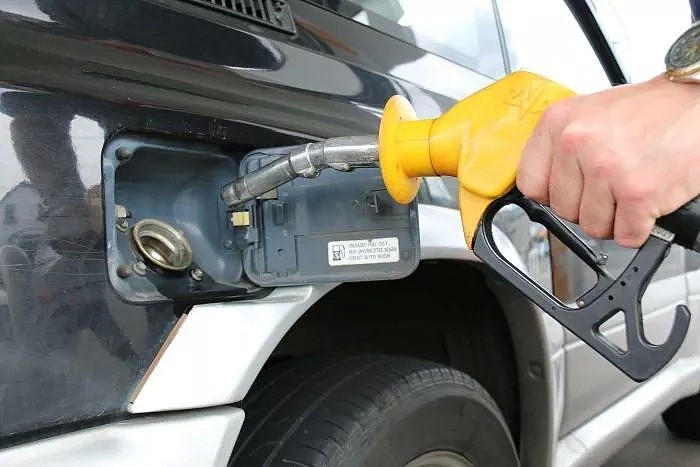 澳洲近十分之一加油站油量不符合标准！成千上万名司机的油被贪了！ - 11